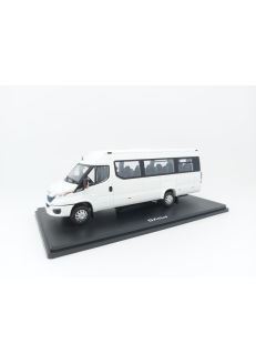 IVECO DAILY MINIBUS NP...