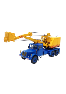 Tatra 111 D-030 grue